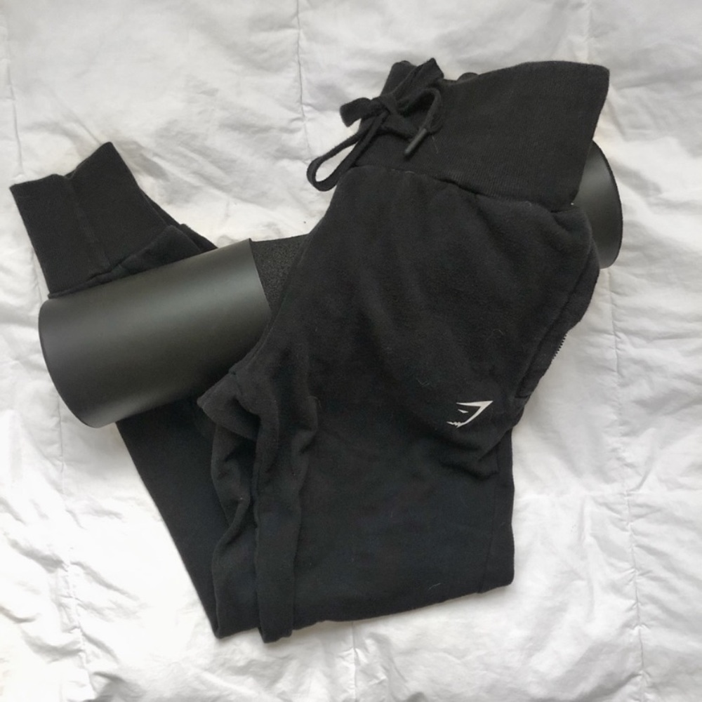 GYMSHARK - high waisted joggers